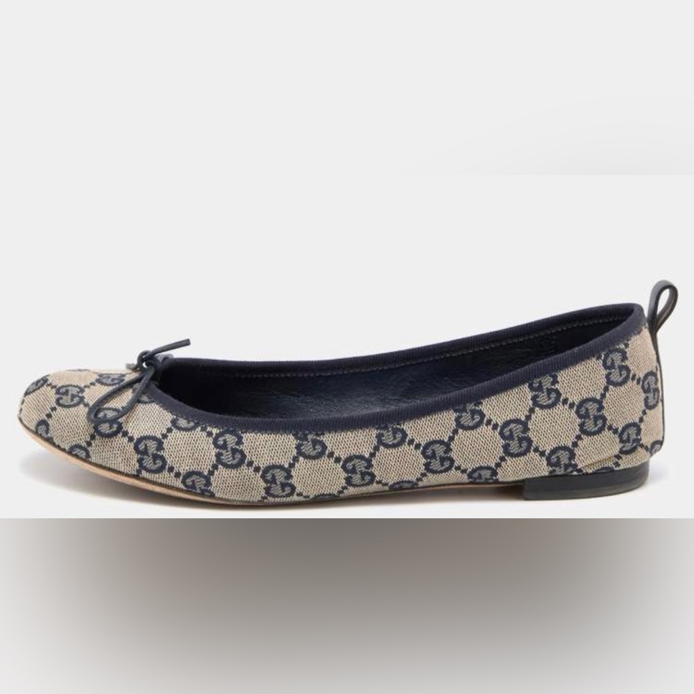Gucci Ali Beige /Blue GG Canvas And Leather
Bow Ballet Flats